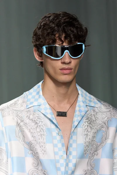 Look 115